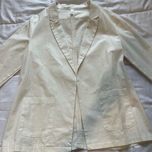 white oversized blazer